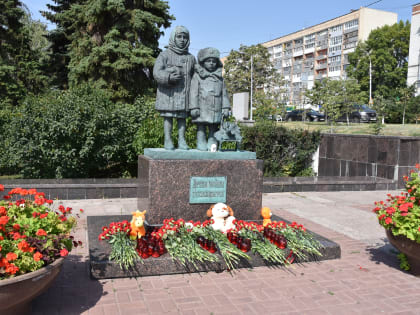 В Ульяновске почтили память погибших детей Донбасса