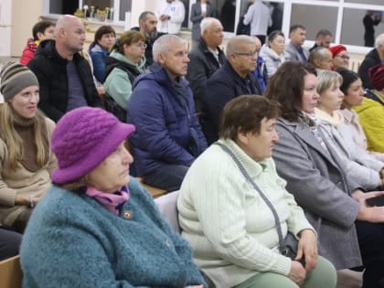 Обсуждение участия жителей в бюджетировании на встрече «Школы грамотного потребителя»