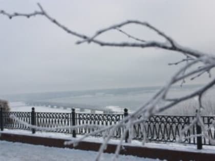 «Желтый» уровень опасности. Ульяновцев предупреждают о снежных заносах и гололедице