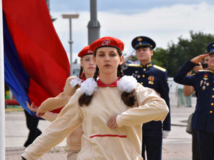 В Ульяновске отметили День Государственного флага Российской Федерации