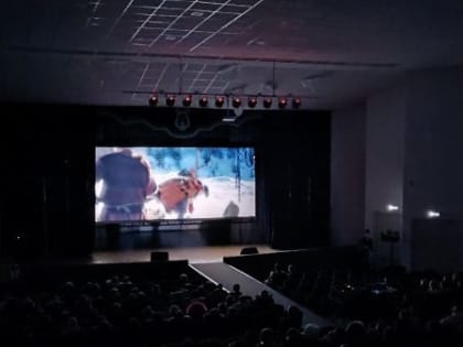 Сергей Братищев принял участие в открытии нового кинозала в Николаевском районе