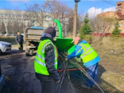 С сегодняшнего дня в Ульяновске по поручению Александра Болдакина приступили к массовой уборке улиц