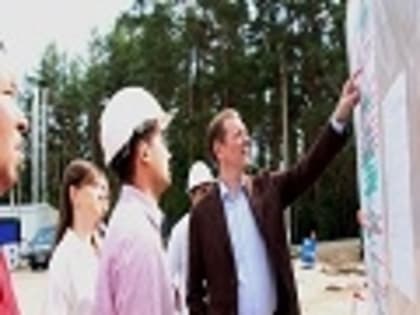 Владимир Разумков и Олеся Колотик-Каменева продолжают держать на контроле строительство инфекционного корпуса Ульяновской областной детской клинической больницы