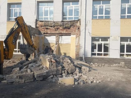 В Ульяновске начали реконструкцию входной группы лицея при УлГТУ