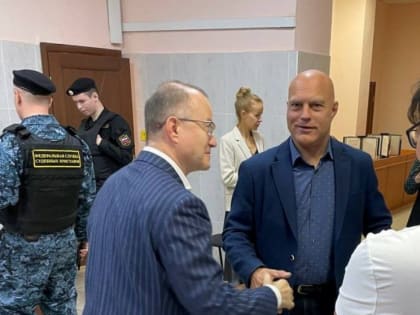 Метаморфозы защиты Сергея Куркова: «займ» превратился в «побуждение к даче взятки»