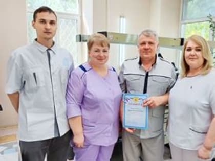 Зубных техников стоматологической поликлиники Ульяновска поздравили с профессиональным праздником