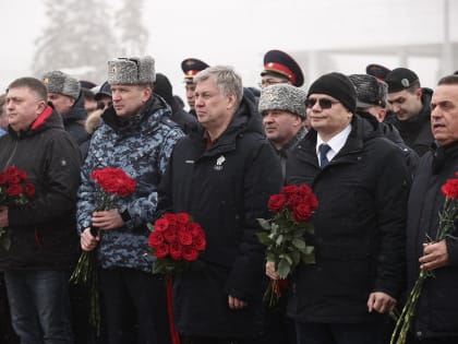 Парламентарии Ульяновской Городской Думы почтили память Героя России Дмитрия Разумовского