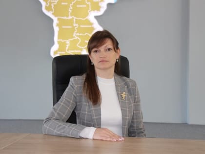 Жителей Ульяновской области поздравляет с Новым годом Олеся Колотик-Каменева