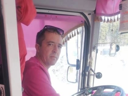 Как у Майкла Джексона. За что в Димитровграде любят водителя «Розовой пантеры»