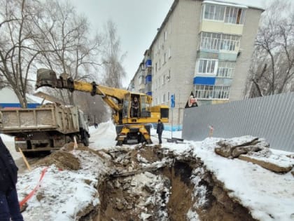 В Ульяновске устраняют коммунальные аварии. Обзор аппаратного в мэрии