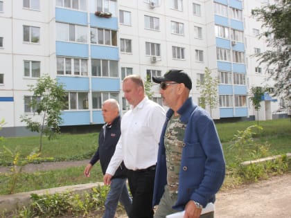До конца сентября запланировано отремонтировать дорогу с обустройством тротуара по улице Нахимова к гимназии № 59