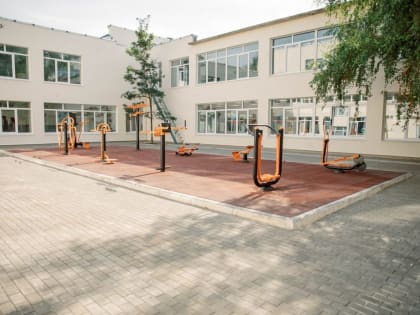 Ульяновские строители капитально отремонтировали школу в Мариуполе