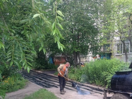 В Ульяновске карточный ремонт дорожного полотна проведён в 24 дворах