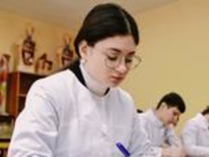 Студенты УлГУ написали письма защитникам Отечества