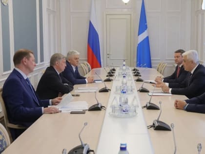Состоялась рабочая встреча губернатора Алексея Русских с гендиректором ПАО «Россети Волга» Александром Гавриловым