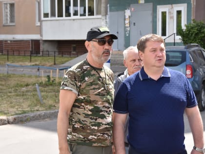 На Верхней террасе построят новый тротуар