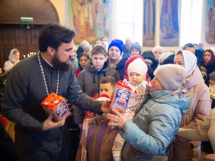 Состоялся Рождественский детский епархиальный праздник в Архиерейском подворье при Свято-Никольском храме, г. Димитровград