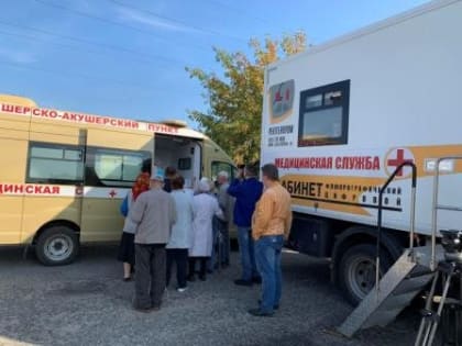 Специалисты ЦГКБ провели выездную диспансеризацию и вакцинацию от гриппа жителей поселка Мостоотряд