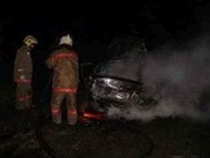 В Ульяновской области полностью сгорели два автомобиля