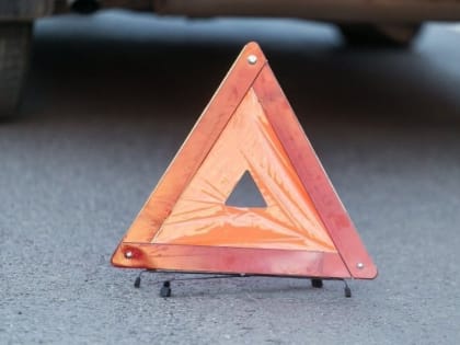 На Оренбургской столкнулись две иномарки