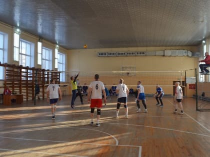 Ульяновские волейболисты-любители провели Рождественский турнир