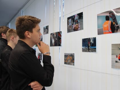 «Единый сильный народ»: В Ульяновске открылась фотовыставка, посвященная годовщине воссоединения новых регионов с Россией