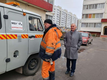 Ремонт дворовых дорог на улице Генерала Мельникова