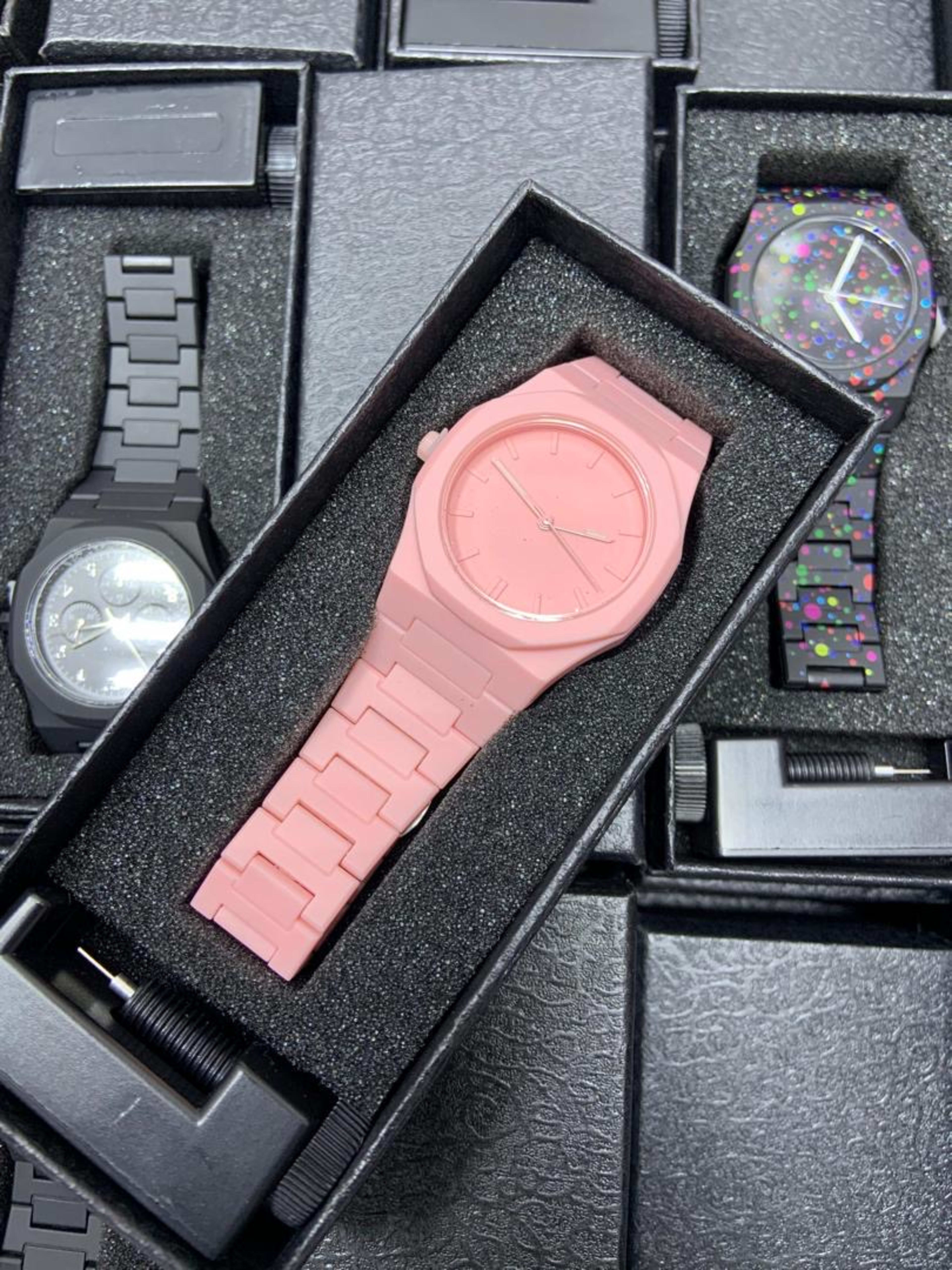 Stylish unisex watch 