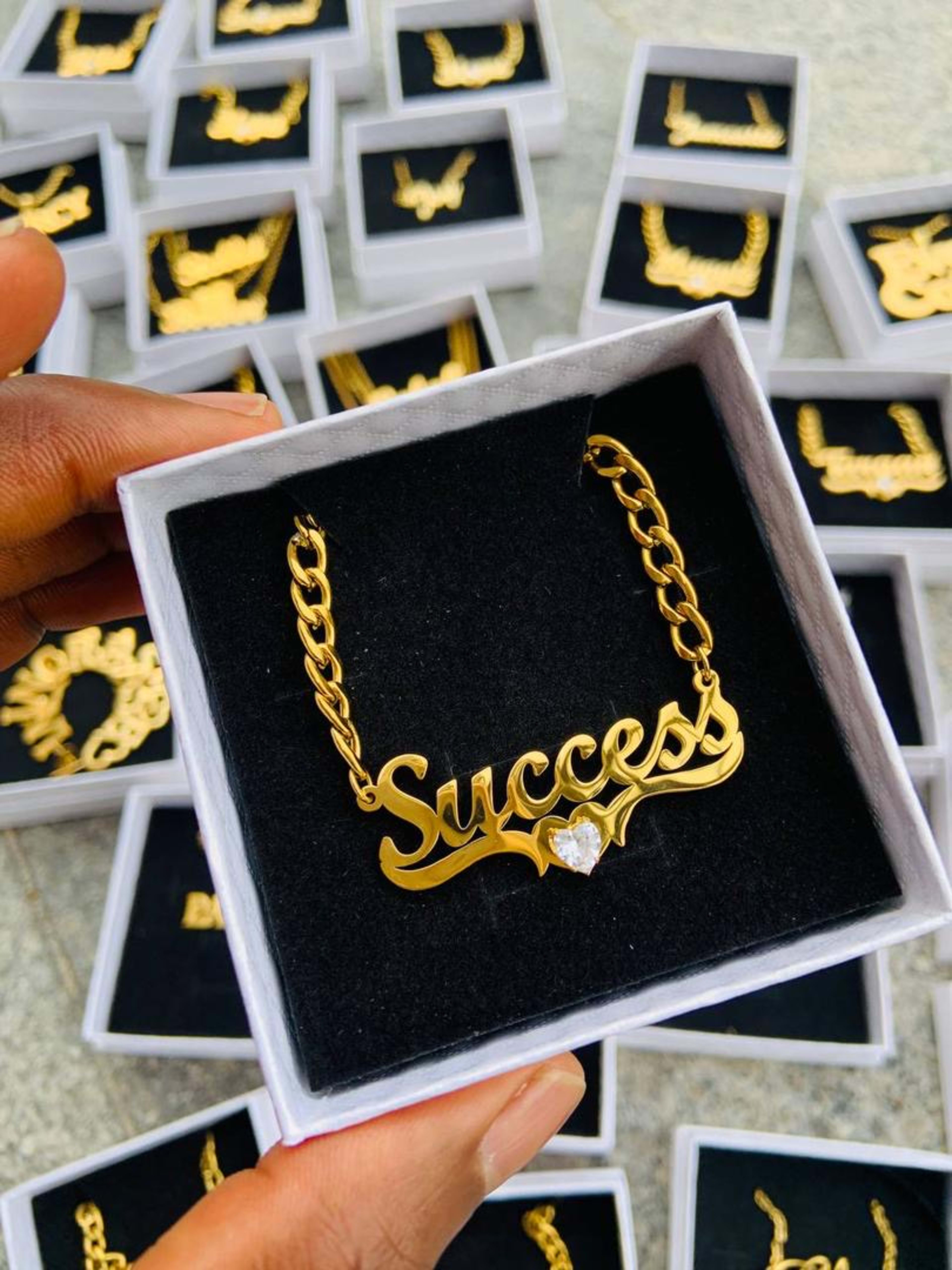 CUSTOMIZED NECKLACE 