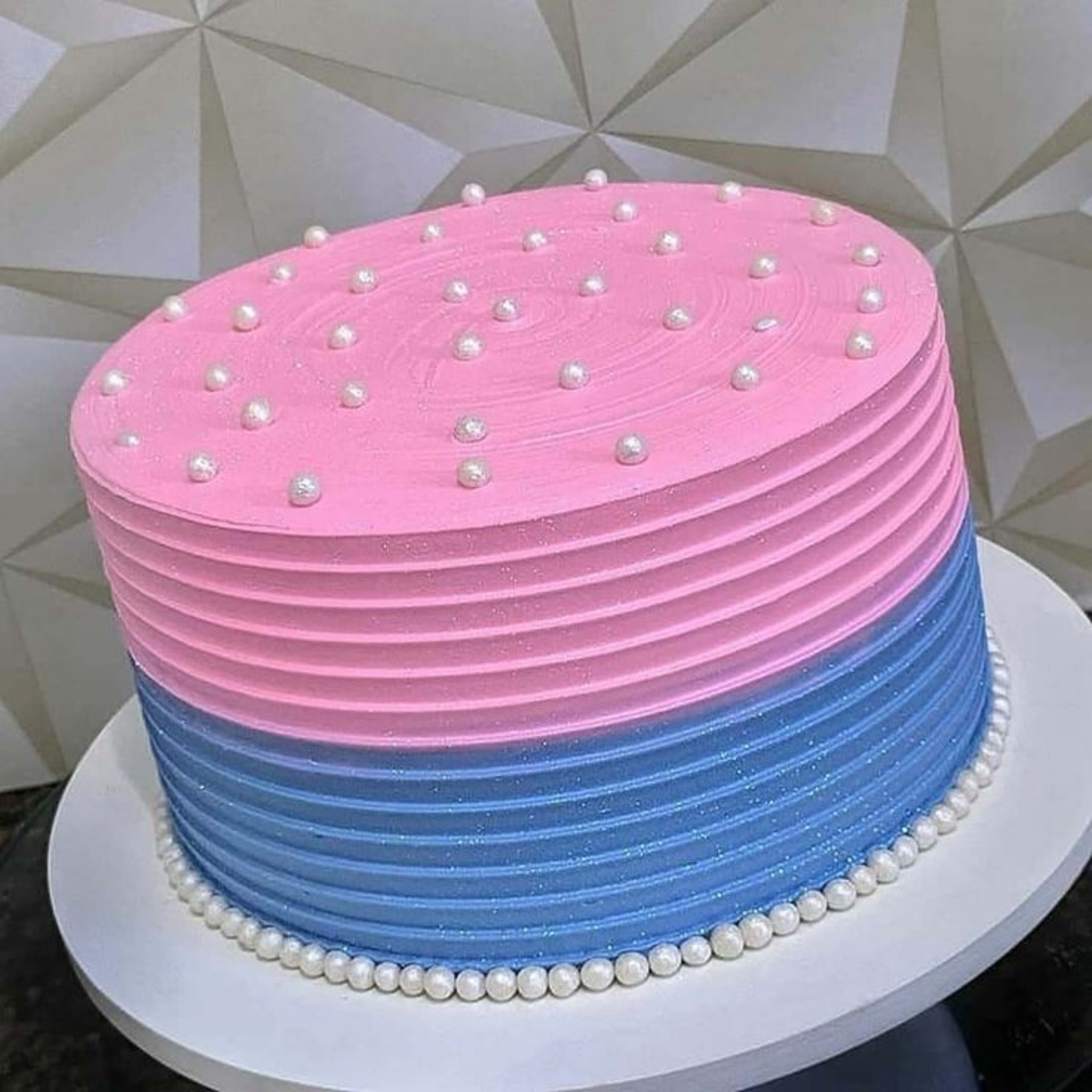 Gender Reveal Ombre Pearl Cake