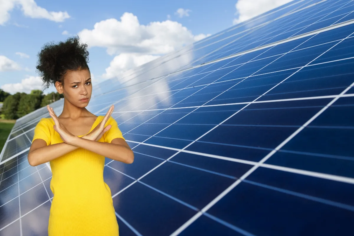 Rénovation énergétique : attention aux scandales liés aux panneaux solaires et aux fenêtres, selon UFC-Que-Choisir