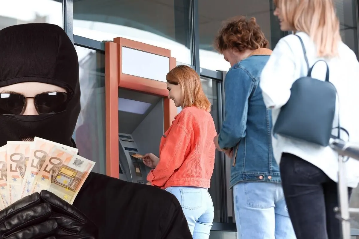 Faites attention à cette escroquerie qui vide votre compte bancaire. De nombreux Français sont ruinés !