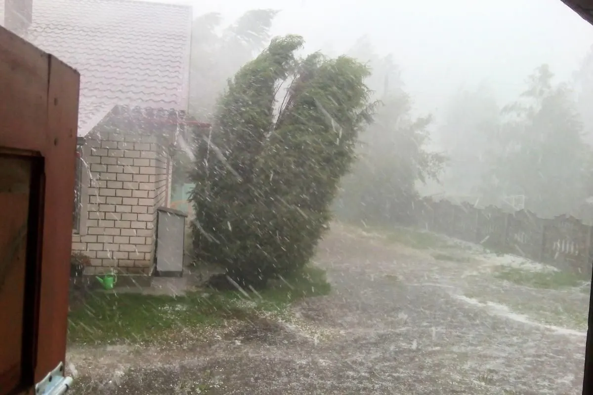 Préparez-vous : Ces erreurs peuvent dévaster votre maison lors d'une tempête