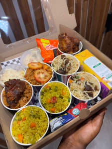 Deluxe food box