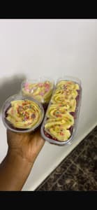 frosted cupcakes
