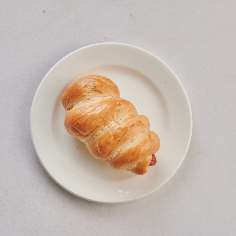Hot dog roll
