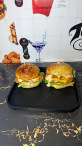 classic beef burger