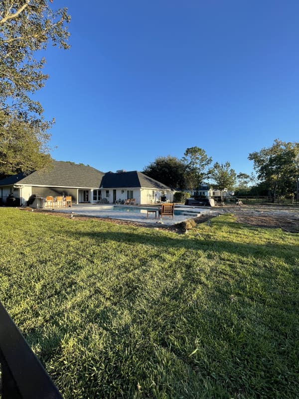 After sod installation Jacksonville - beautiful green lawn
