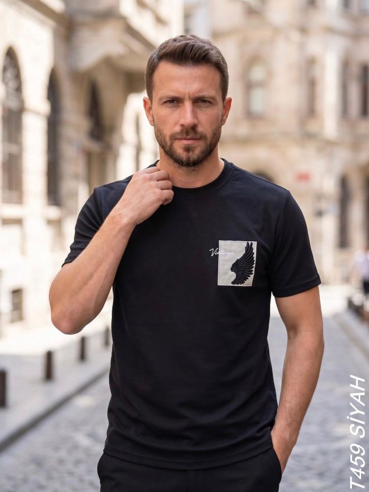 Göğüs Baskı Detaylı Slim Fit T-shırt