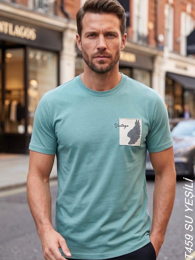 Göğüs Baskı Detaylı Slim Fit T-shırt