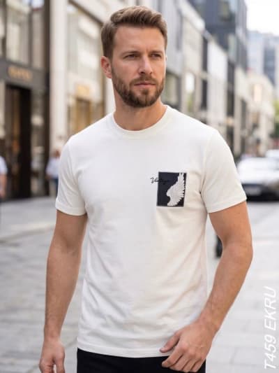 Göğüs Baskı Detaylı Slim Fit T-shırt