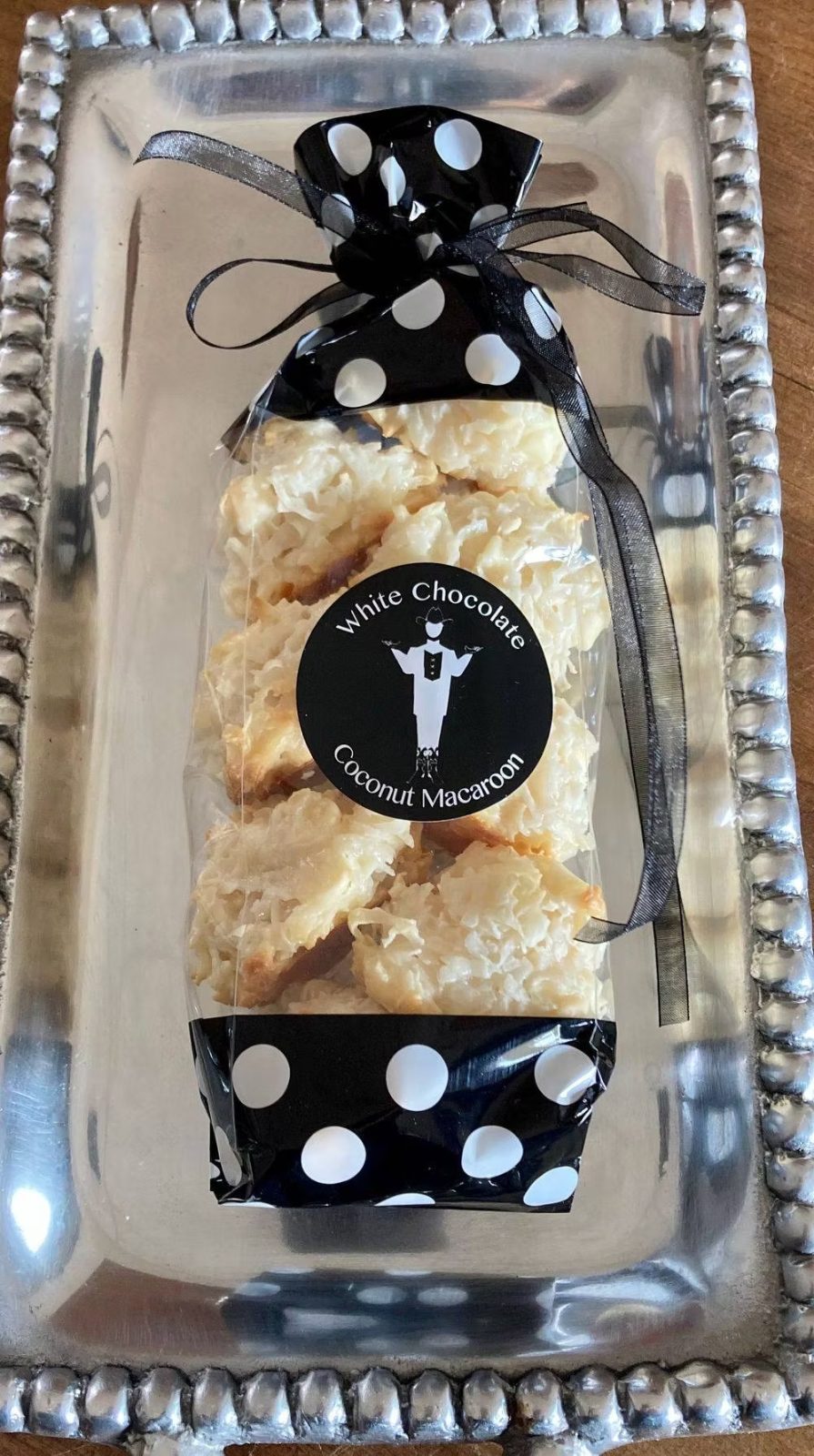 White Chocolate Coconut Macaroons