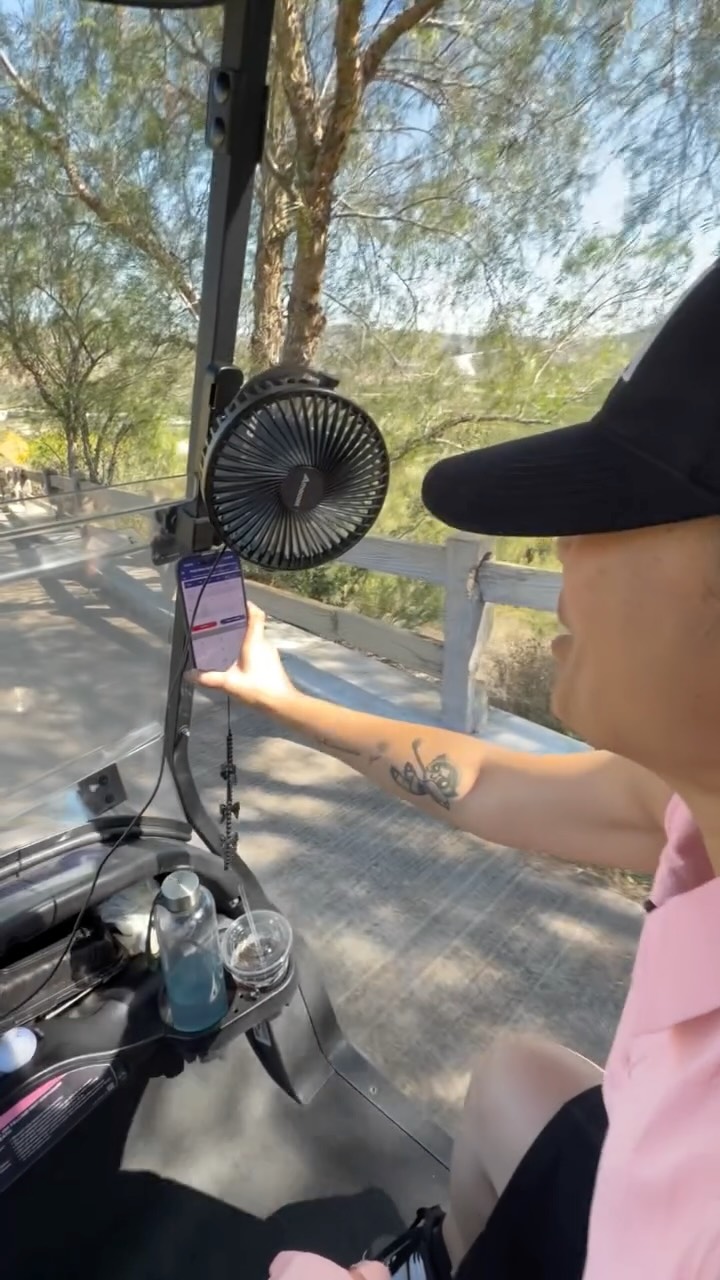 POV: Your whole personality is Love Island. 📱💋 #IGotAText #iykyk