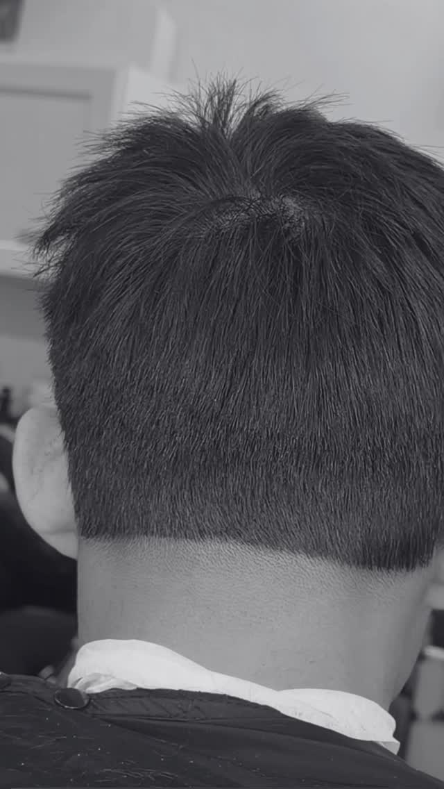 Book now ✂️
Fresh cuts, clean fades.
📍 Los Angeles
DM or link in bio