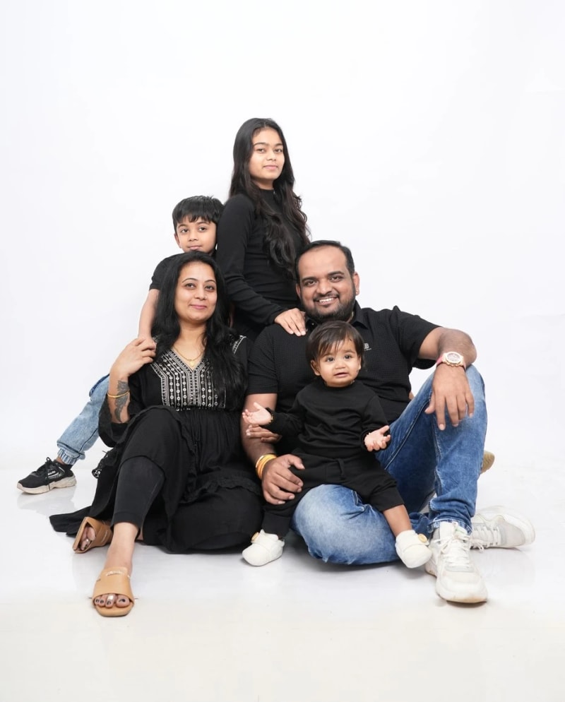 Family portrait detail