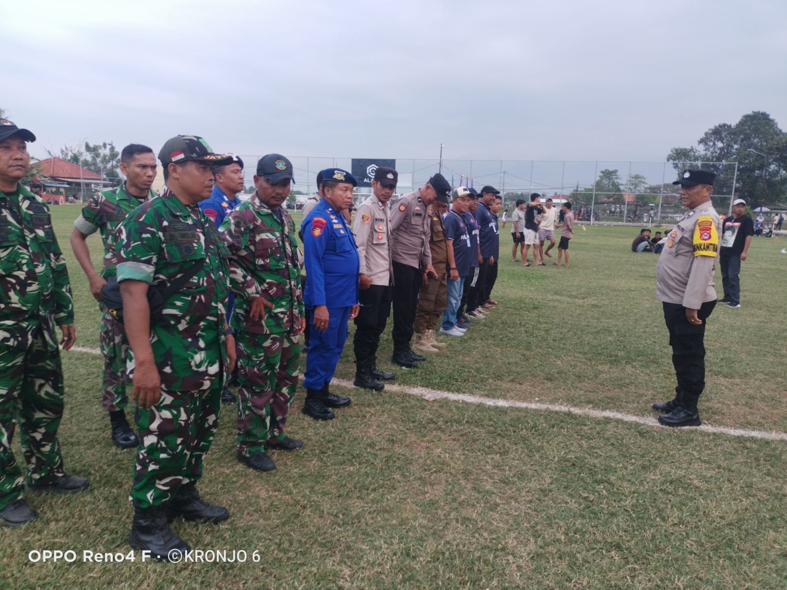 Camat Kronjo Pimpin Apel Konsolidasi : Pastikan Keamanan Turnamen LINDA CUP 2025 di Kronjo