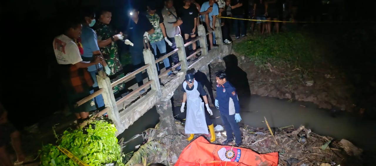 Tragedi di Sungai Irigasi Carenang : Dua Remaja SMP Diamankan Setelah Mukhibi Tewas Usai Pesta Miras Oplosan
