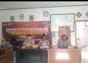 Pelantikan dan Pengambilan Sumpah Anggota KPPS Desa Sukamampir Kec.Binuang berlangsung Khidmat