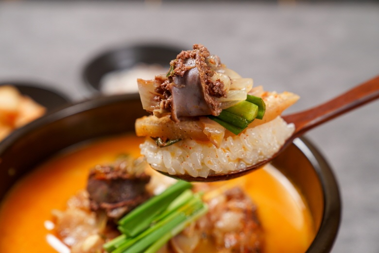 산더미얼큰순대국밥200g