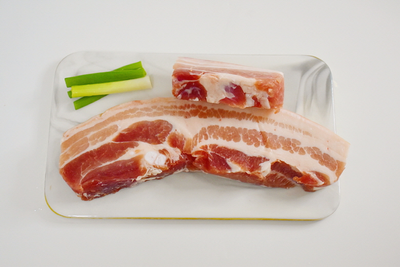 흑돼지통삼겹500g